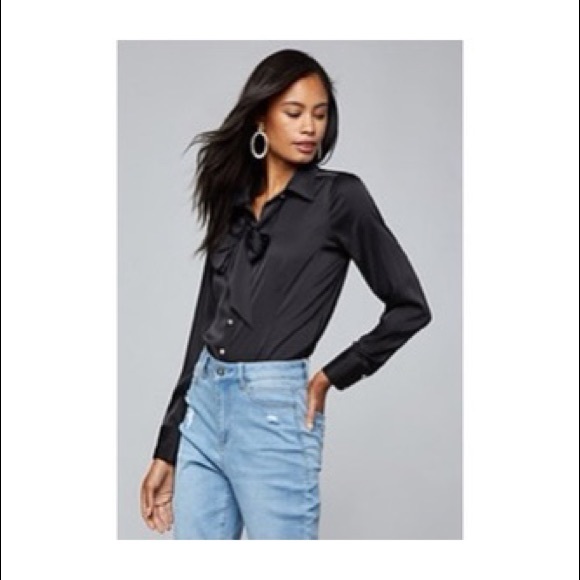 Bebe now button up blouse - Picture 2 of 11